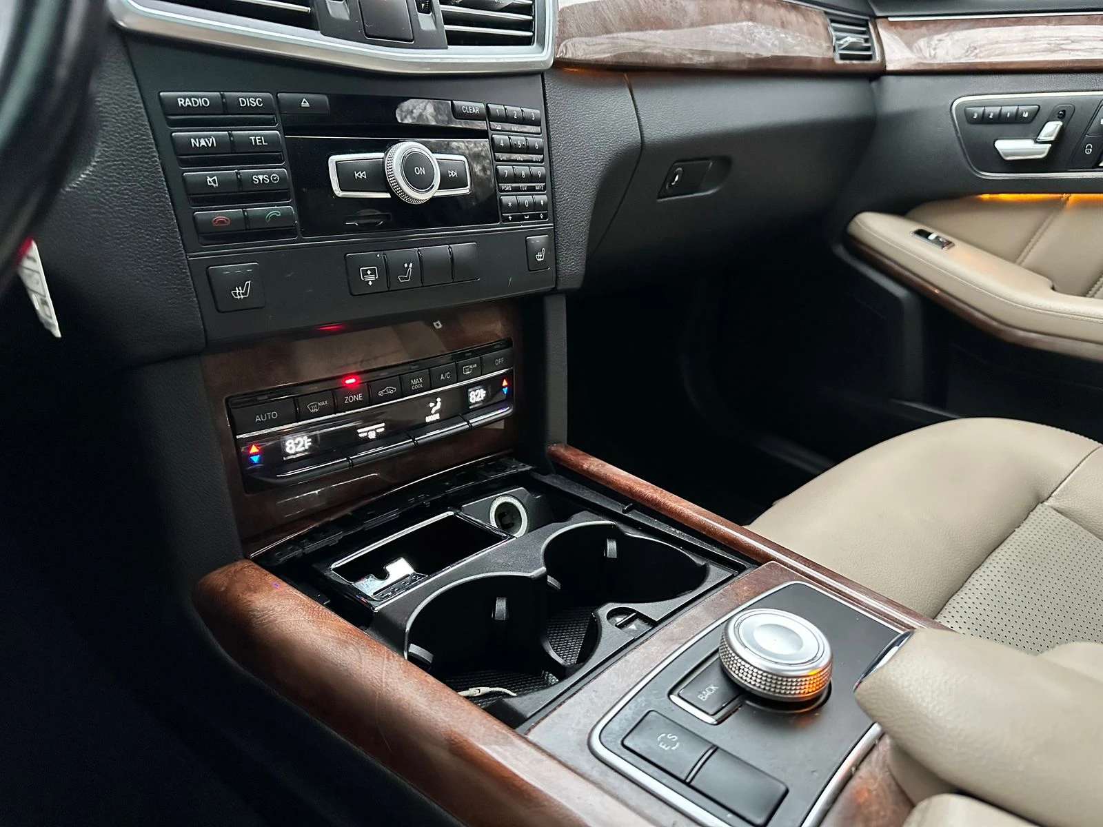 Mercedes-Benz E 350 AMBIENT* HARMAN* КАМЕРА* BUY NOW/ФИКС ЦЕНА ДО БГ - изображение 8