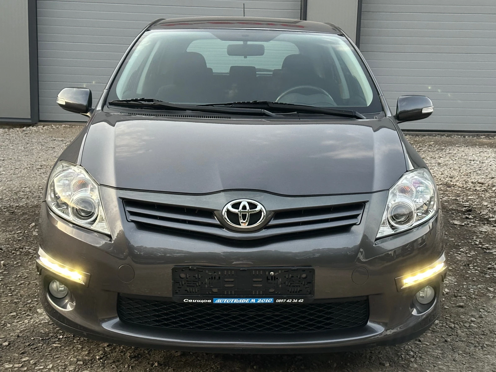 Toyota Auris 1.4D4D* FACE* 93000KM* EVRO5 - изображение 2