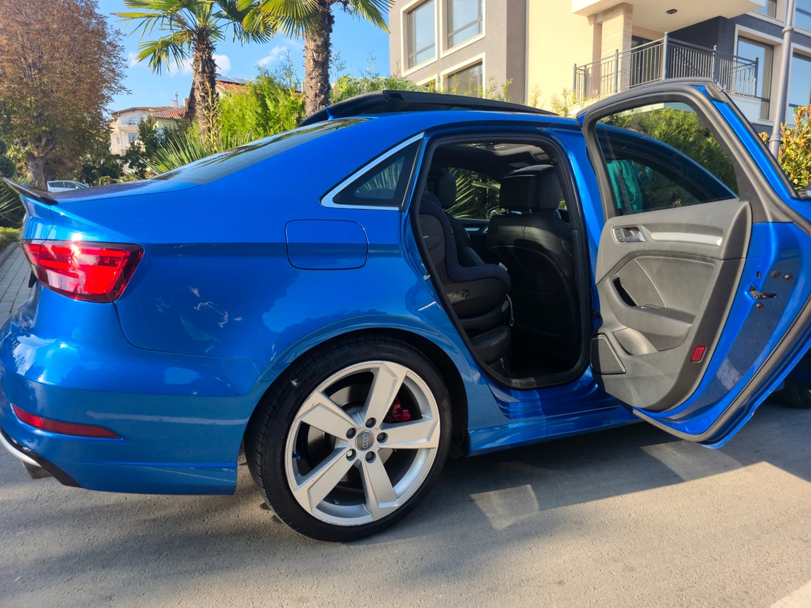 Audi S3 Premium Plus - изображение 6