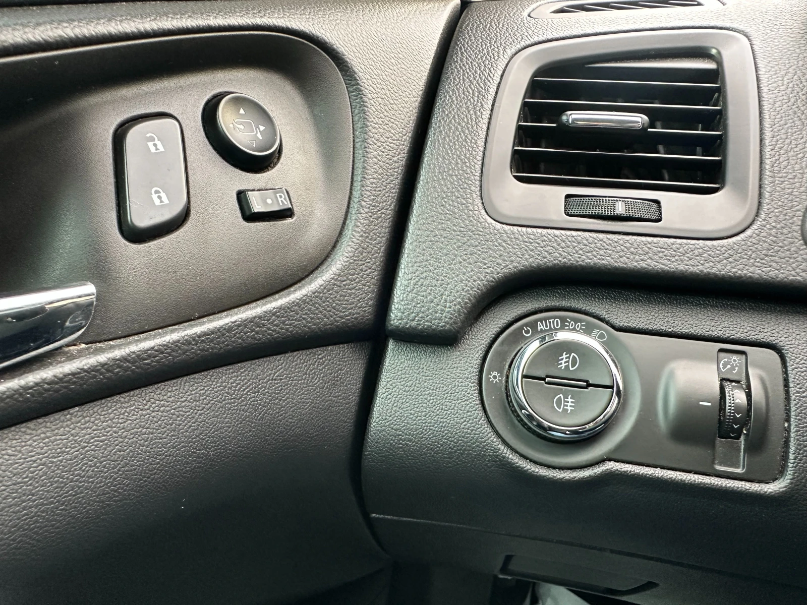 Opel Insignia 2.0d 195 .. | Mobile.bg   14