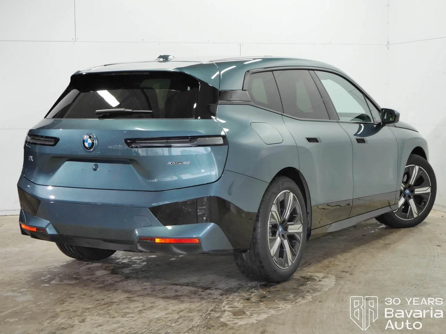 BMW iX 40 xDrive Sport | Mobile.bg   3