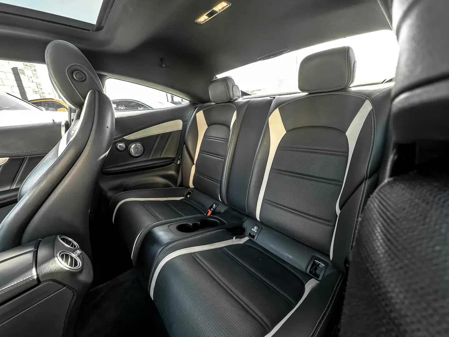 Mercedes-Benz C 63 AMG CARBON EDITION* BURMESTER* ADAPTIVE LED* FULL MAX* | Mobile.bg   16