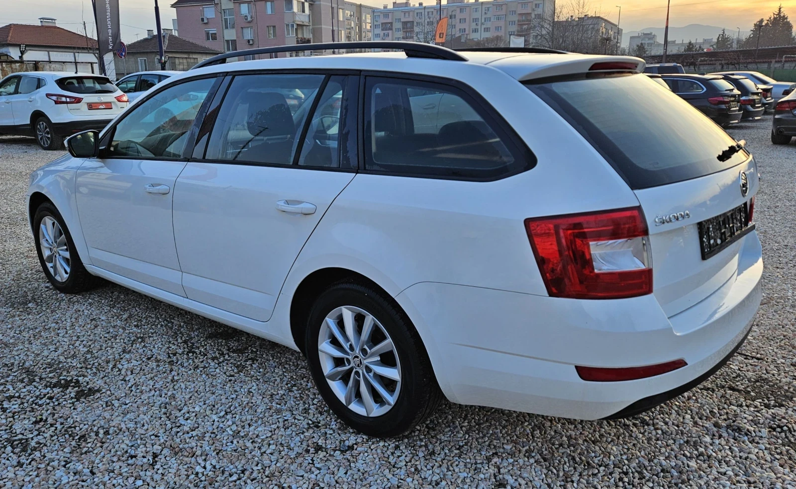 Skoda Octavia 1.6 TDI.. - изображение 7