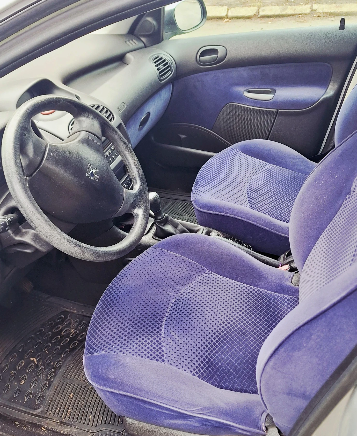 Peugeot 206 1.4 бензин, хечбек, 88 к.с. - изображение 6