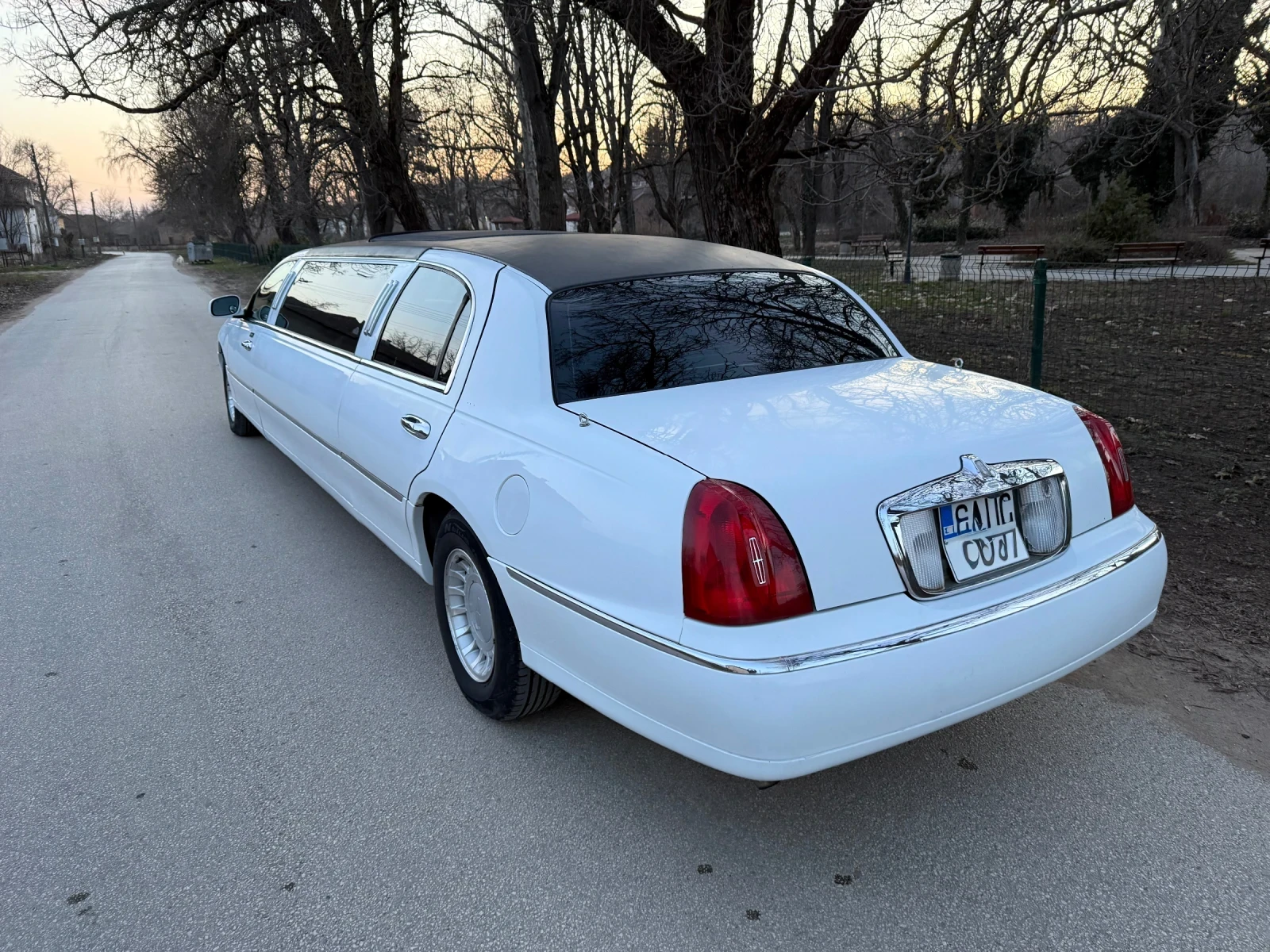 Lincoln Town car 5.0i* V8* ������� | Mobile.bg � ����������� 5