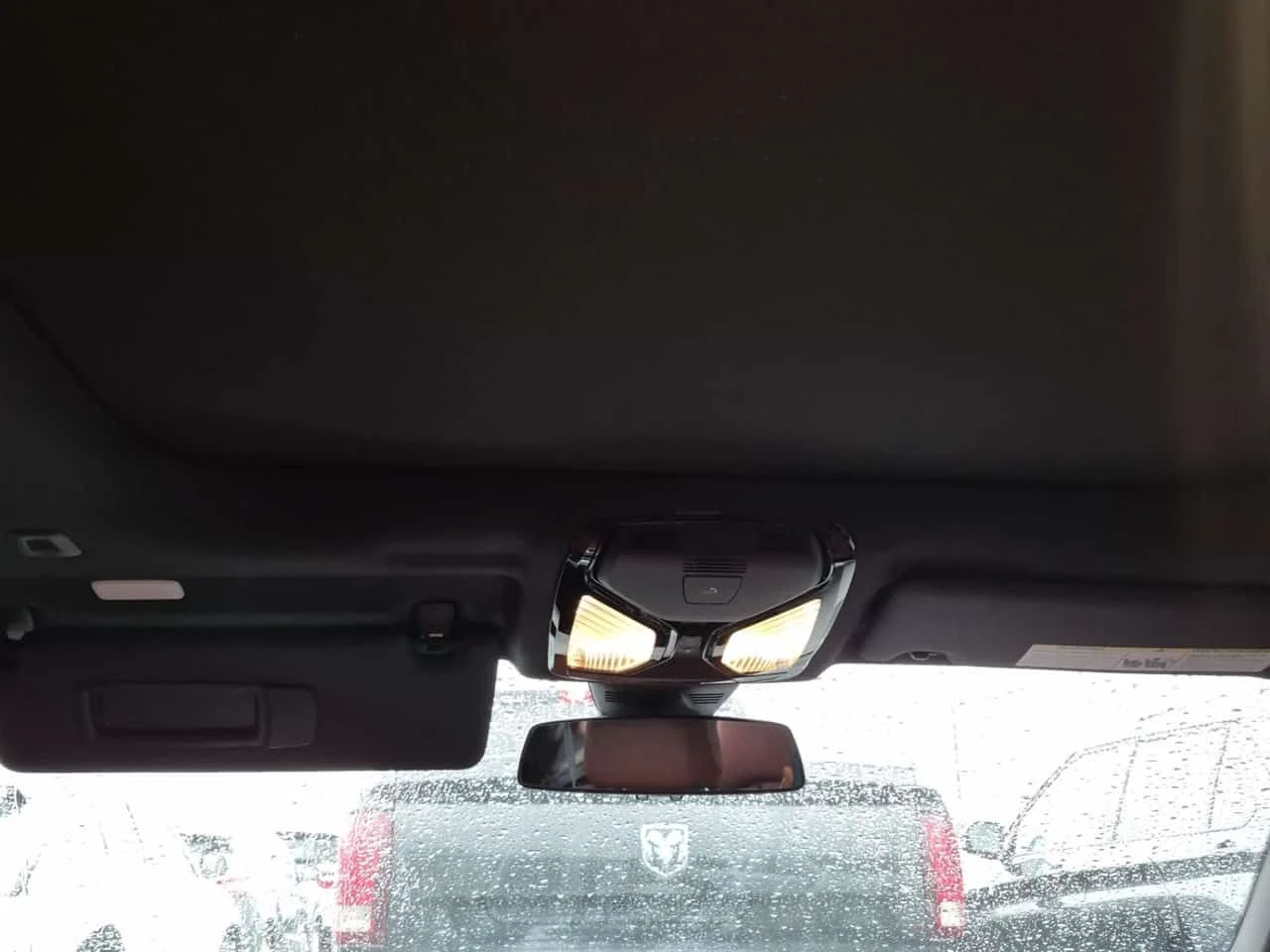 BMW 330 I XDRIVE| PANORAMA| 2 КЛЮЧА| , снимка 13 - Автомобили и джипове - 53999094