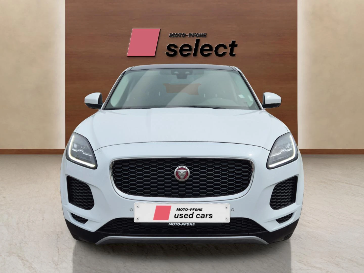 Jaguar E-pace 2.0 D, снимка 2 - Автомобили и джипове - 54222206