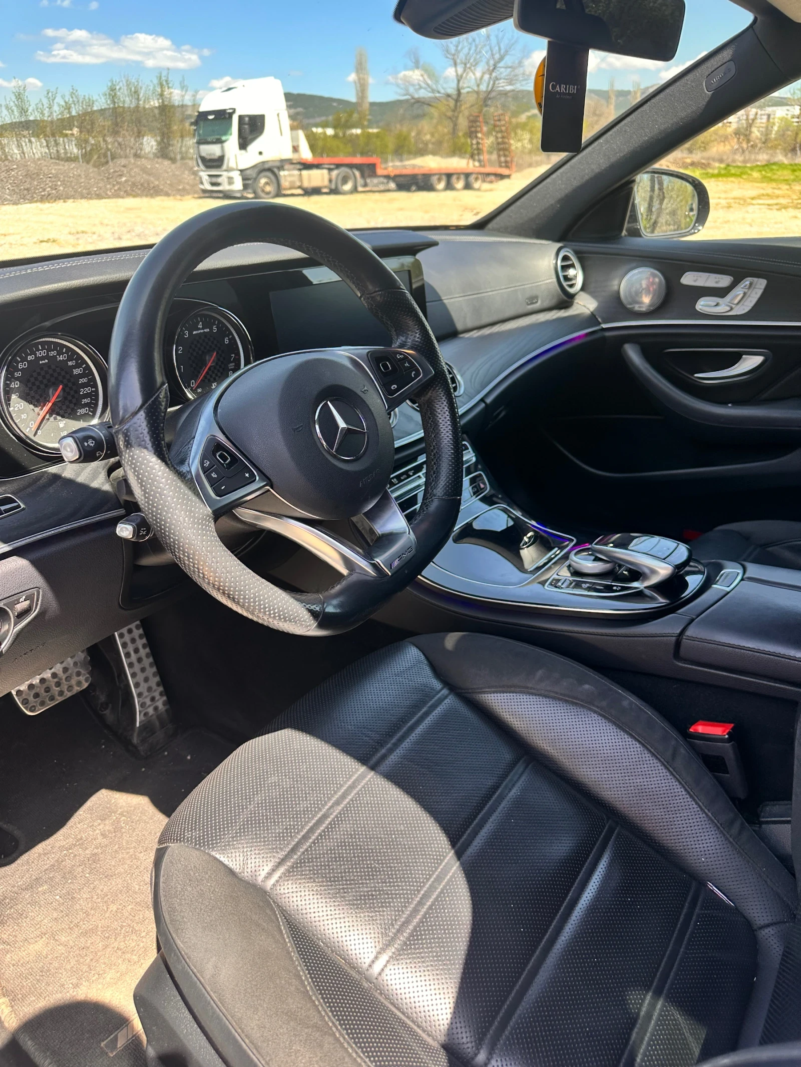 Mercedes-Benz E 43 AMG 4MATIC, снимка 10 - Автомобили и джипове - 54253026