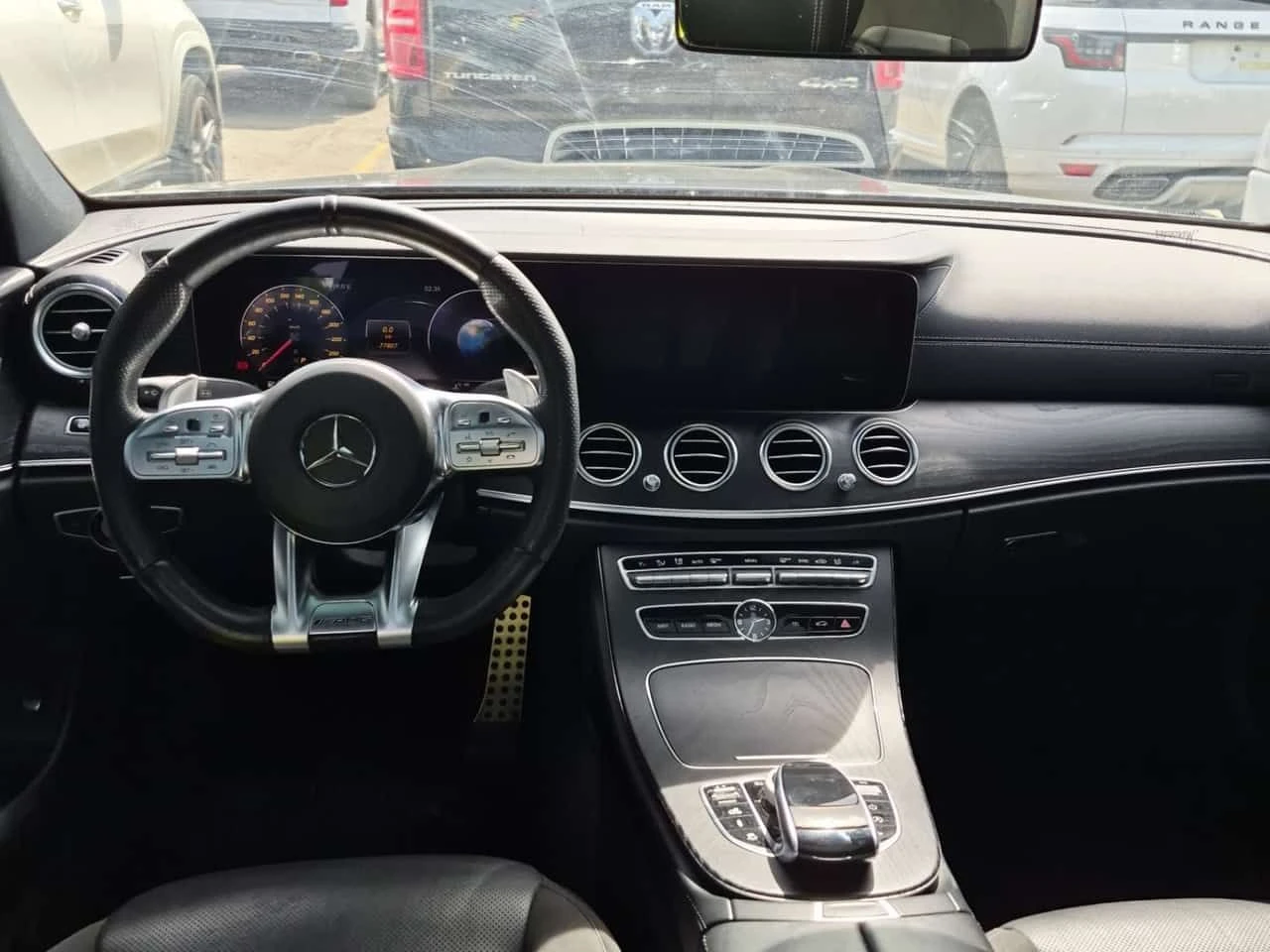 Mercedes-Benz E 53 AMG CARFAX, снимка 10 - Автомобили и джипове - 54753881