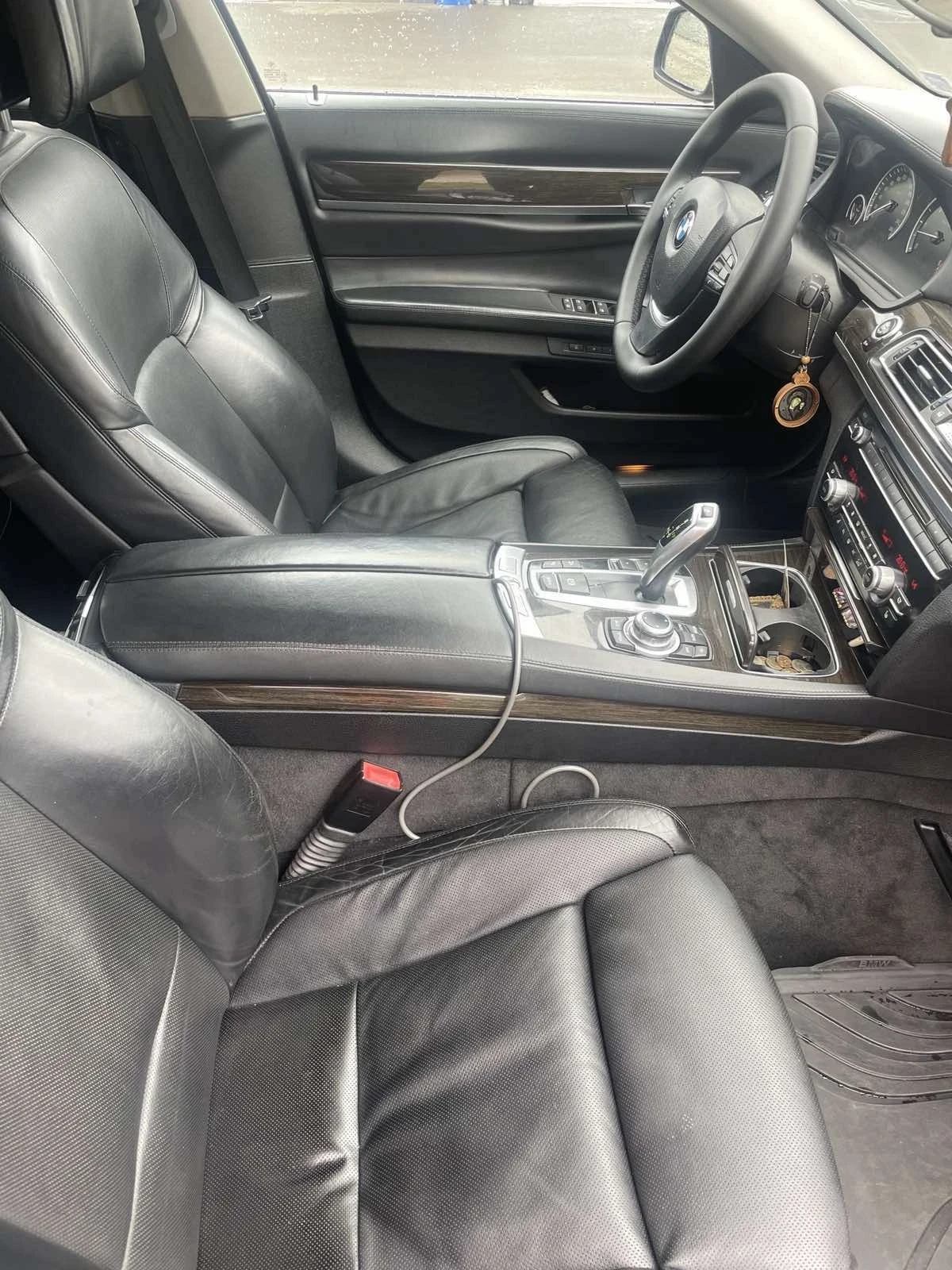 BMW 740 Xdrive, снимка 9 - Автомобили и джипове - 54799768