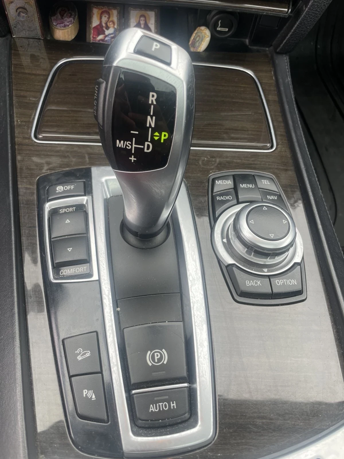 BMW 740 Xdrive, снимка 11 - Автомобили и джипове - 54799768