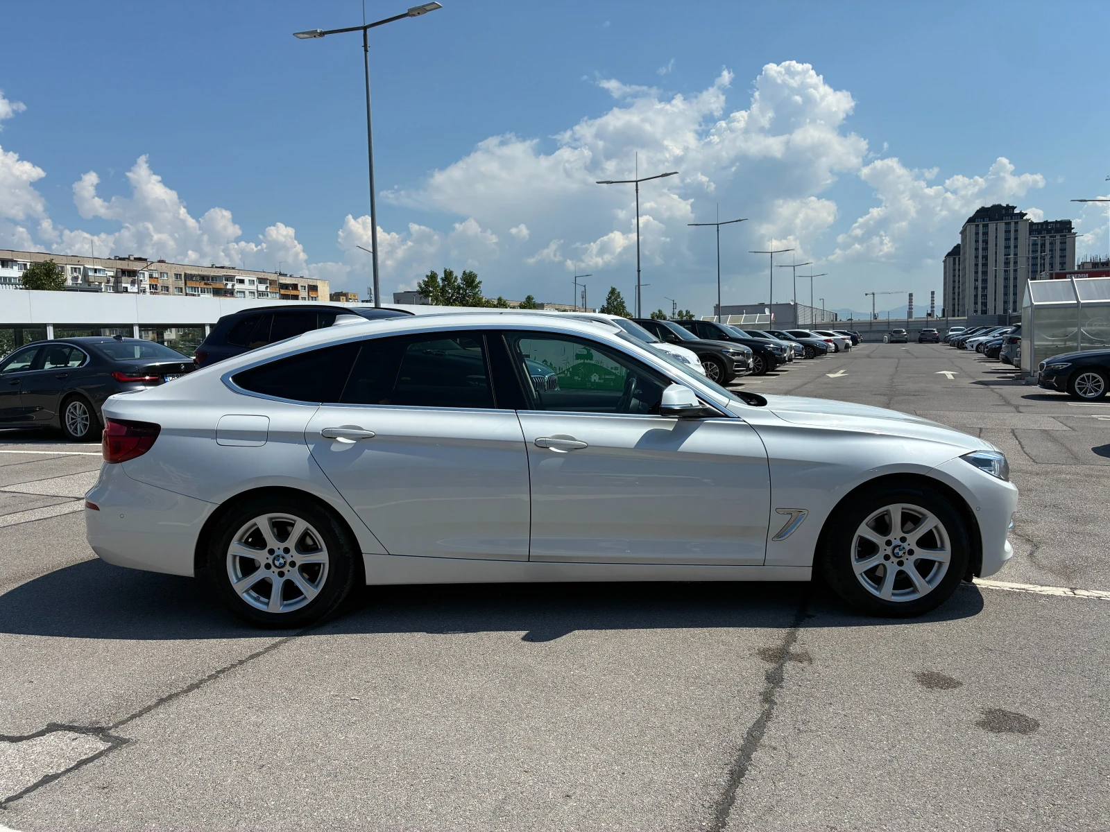 BMW 320 320d xDrive Gran Turismo, снимка 6 - Автомобили и джипове - 55024300