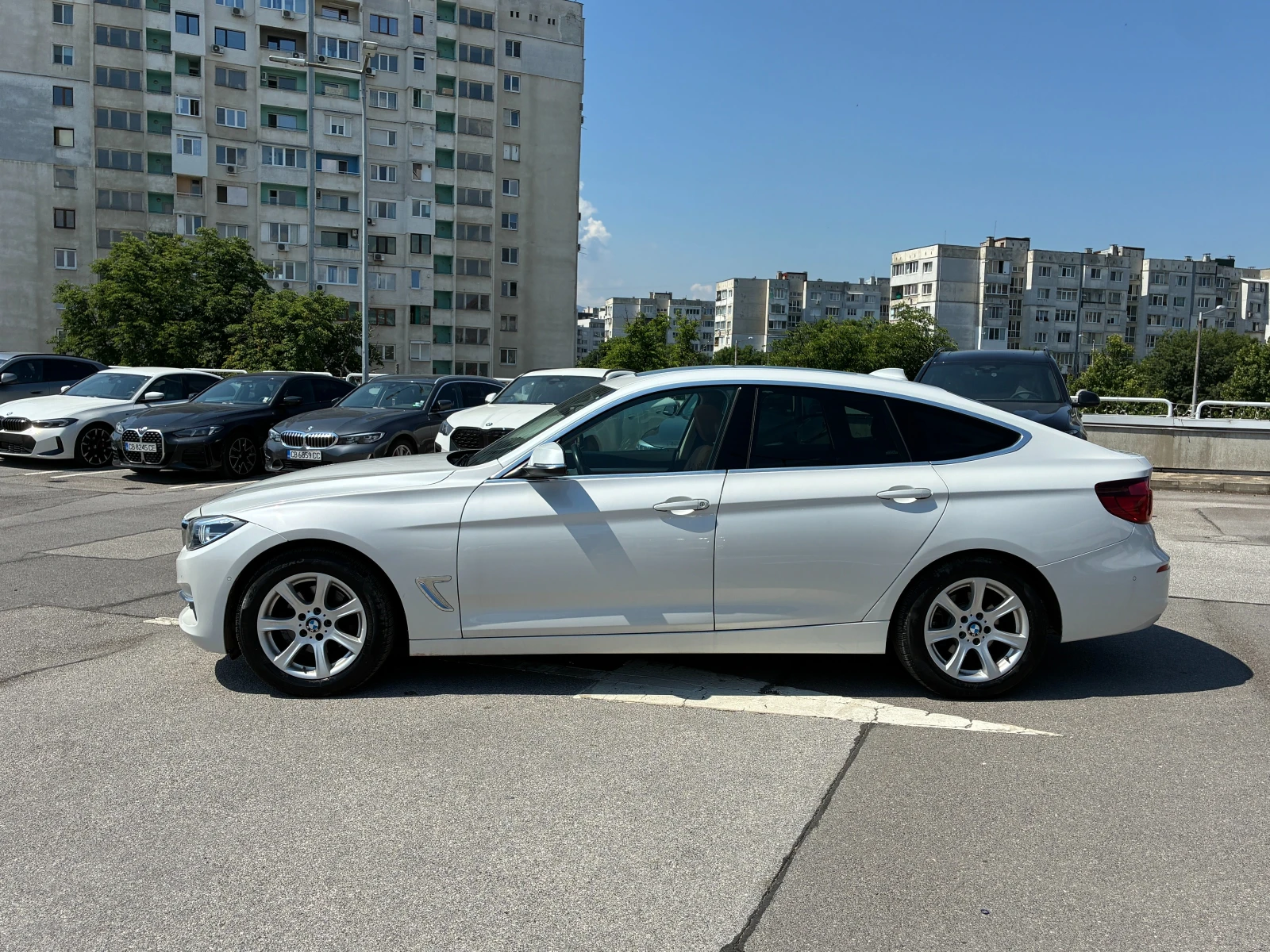 BMW 320 320d xDrive Gran Turismo, снимка 2 - Автомобили и джипове - 55024300