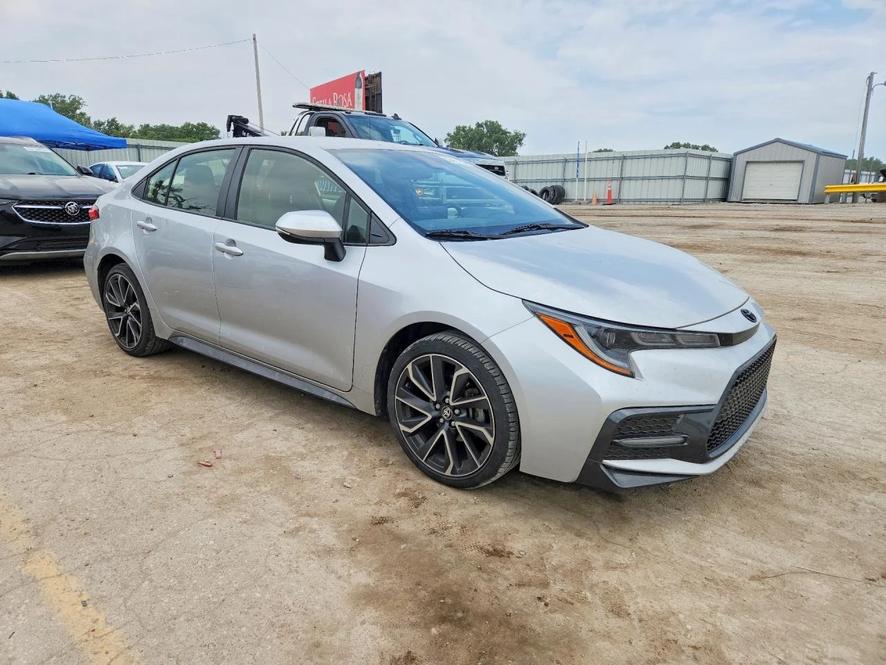Toyota Corolla SE, снимка 4 - Автомобили и джипове - 55484509