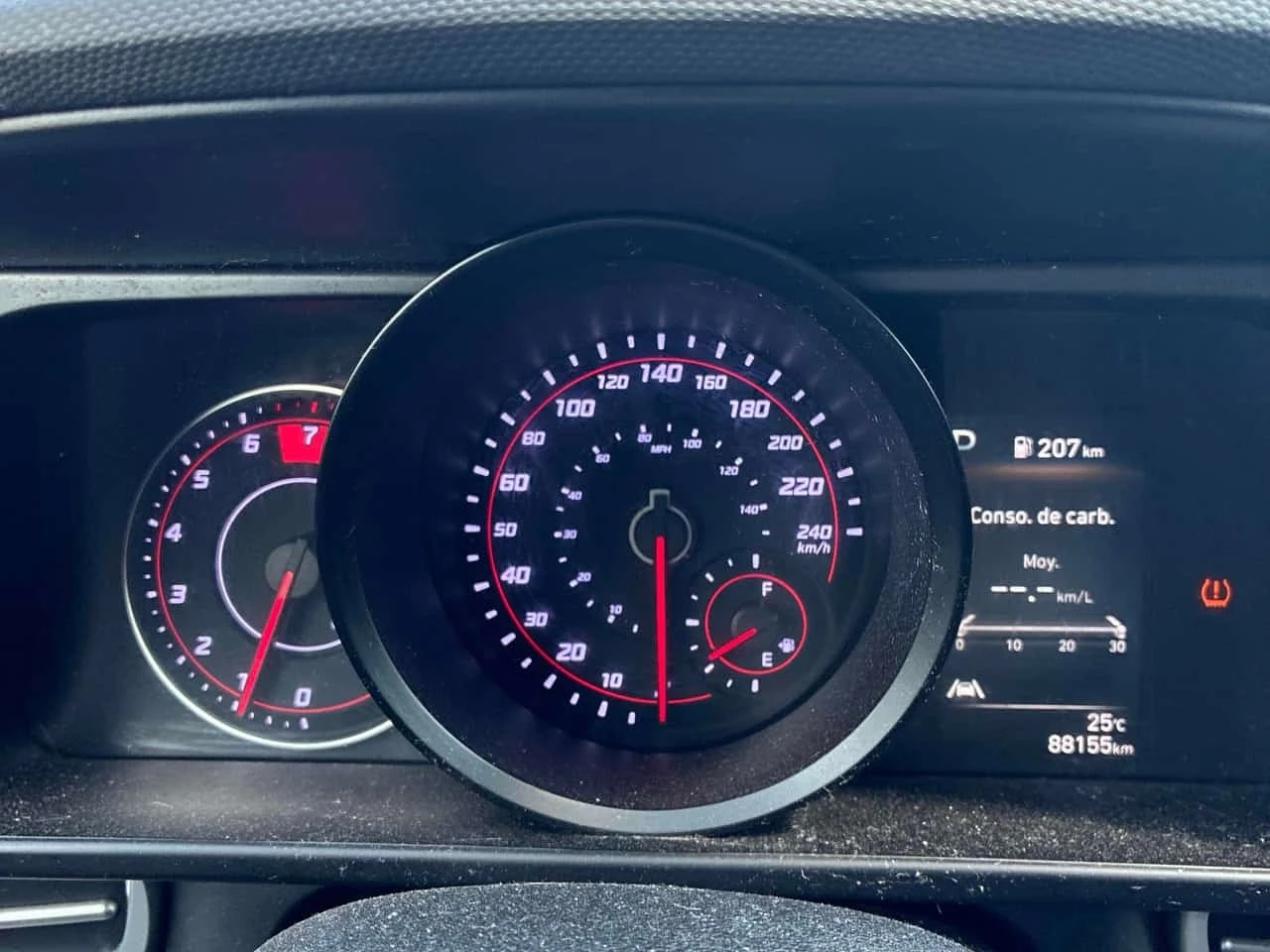 Hyundai Elantra * Preferred* АВТОКРЕДИТ БЕЗ ПЪРВОНАЧАЛНА ВНОСКА* , снимка 8 - Автомобили и джипове - 55798659