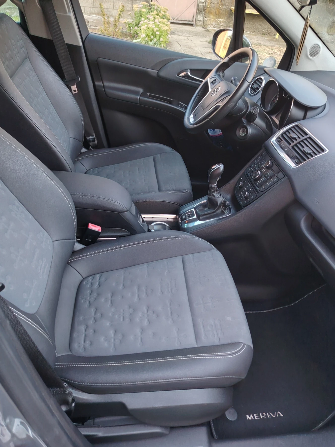 Opel Meriva, снимка 6 - Автомобили и джипове - 56142065