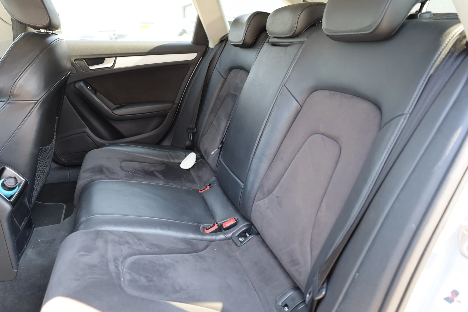 Audi A4 Avant 3.0 TDI ЛИЗИНГ, снимка 12 - Автомобили и джипове - 56159549