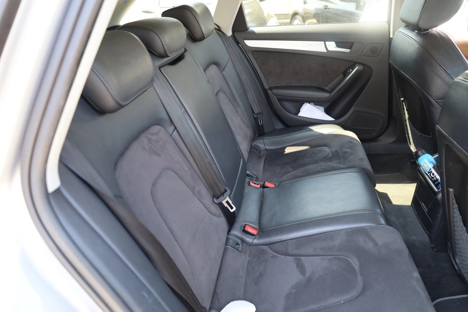 Audi A4 Avant 3.0 TDI ЛИЗИНГ, снимка 13 - Автомобили и джипове - 56159549