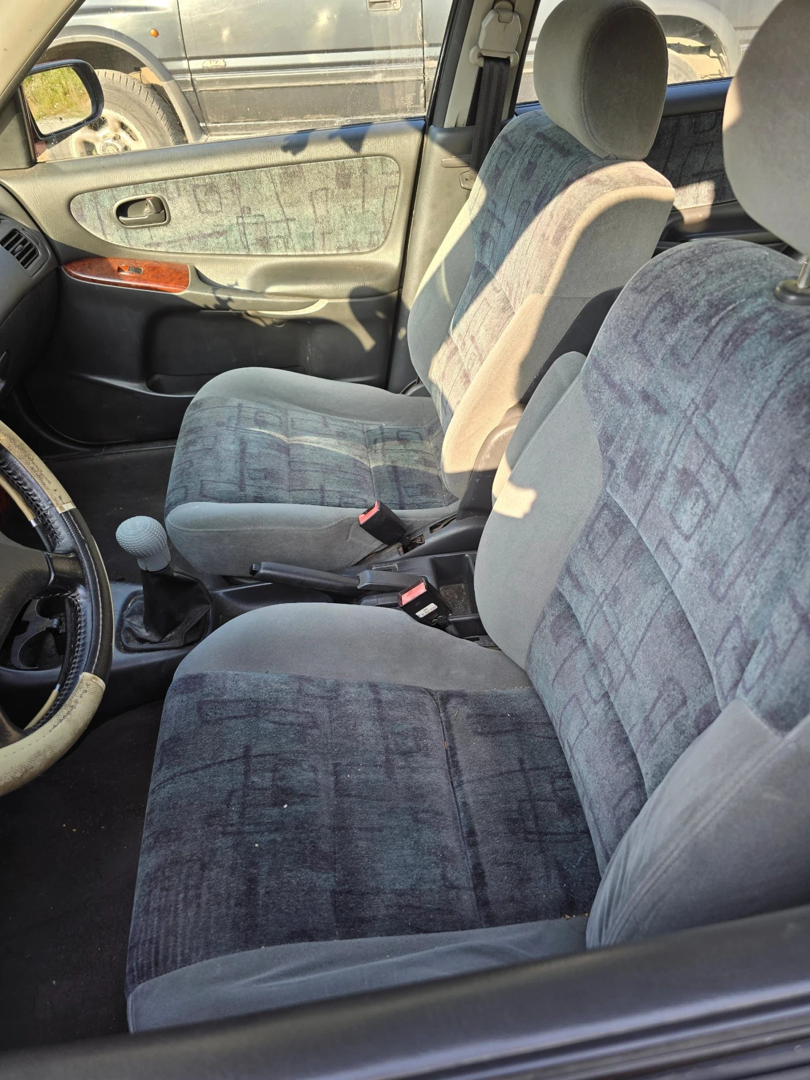 Mazda 626, снимка 8 - Автомобили и джипове - 56202323