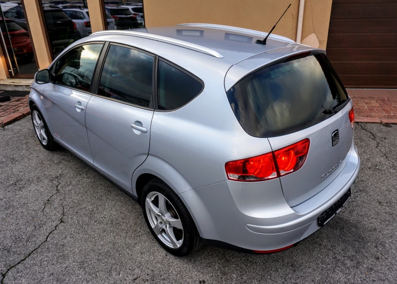 Seat Altea XL 1.6TDI DSG, снимка 4 - Автомобили и джипове - 20927454