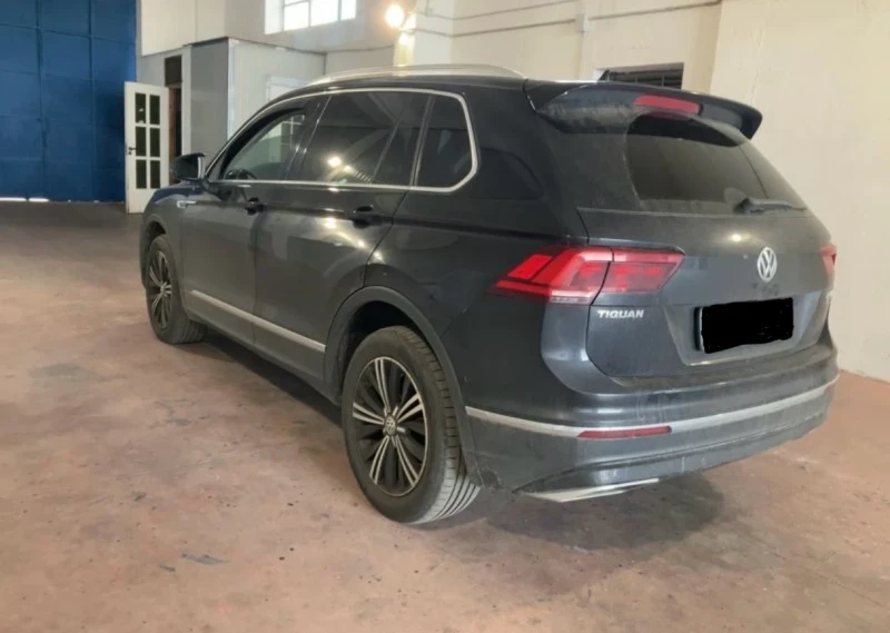 VW Tiguan 2.0TDI 4MOTION* Offroad Pack* 360&#39;* Memory* Ke, снимка 3 - Автомобили и джипове - 52628189