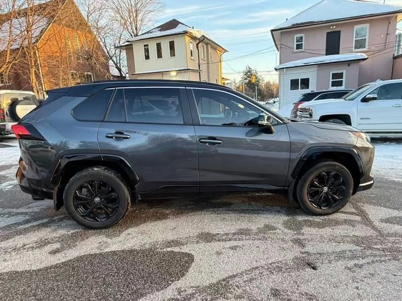 Toyota Rav4 XSE HYBRID* AWD* CARFAX* АВТО КРЕДИТ* , снимка 4 - Автомобили и джипове - 53381464