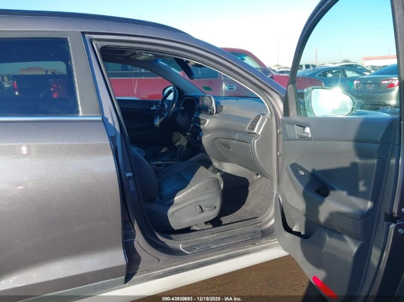 Hyundai Tucson 2.4l Ultimate, снимка 5 - Автомобили и джипове - 53577405