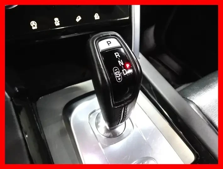Land Rover Discovery Sport Automatic, снимка 14 - Автомобили и джипове - 56011029
