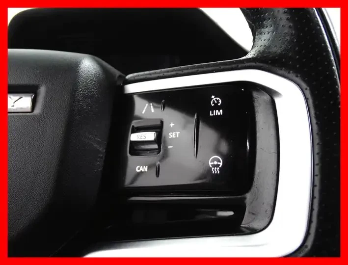 Land Rover Discovery Sport Automatic, снимка 15 - Автомобили и джипове - 56011029