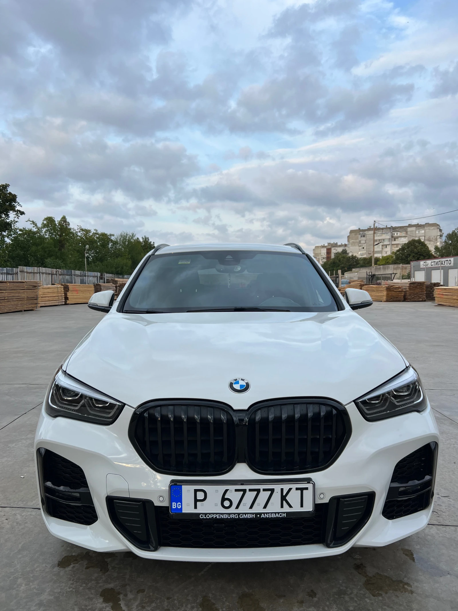 BMW X1 Xdrive25e FULL M-pack - изображение 2