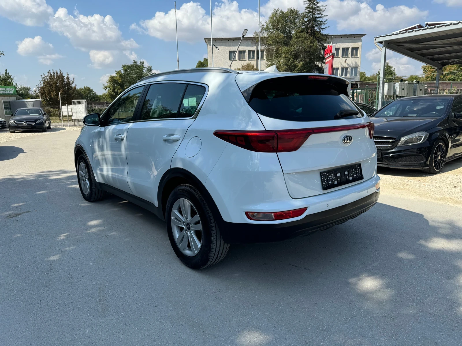 Kia Sportage 1.7d - 141к.с. Автоматик - изображение 5