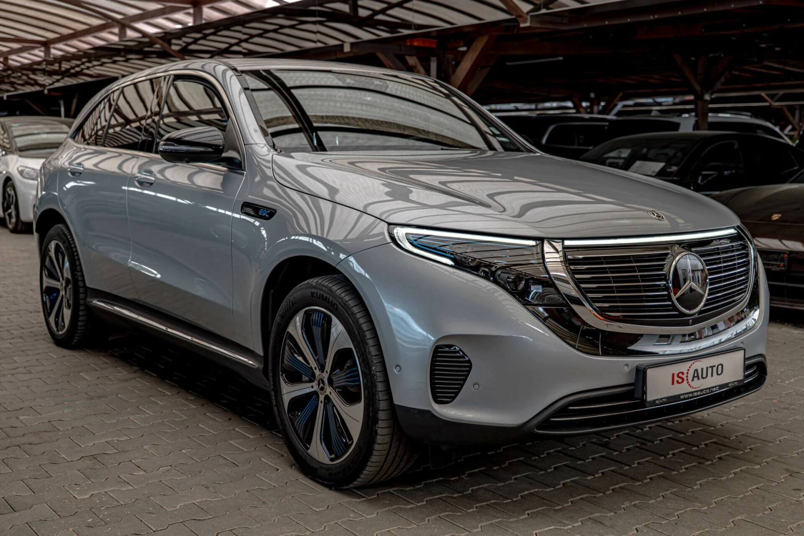 Mercedes-Benz EQC 400/4Matic/Камера360/Dynamic Select/Подгрев - изображение 3