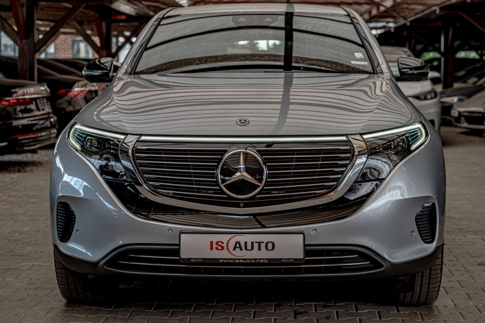 Mercedes-Benz EQC 400/4Matic/Камера360/Dynamic Select/Подгрев - изображение 2