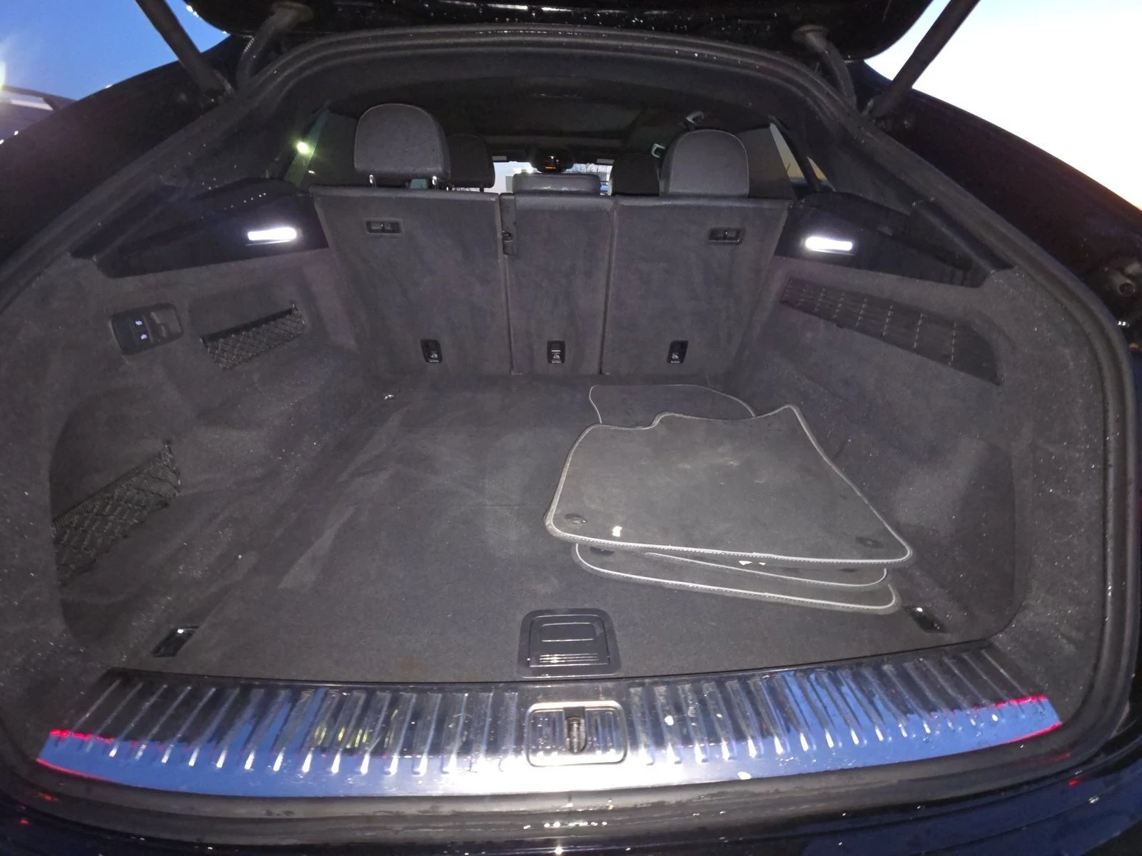 Audi Q8 S line, Full Black Optic | Mobile.bg � ����������� 11