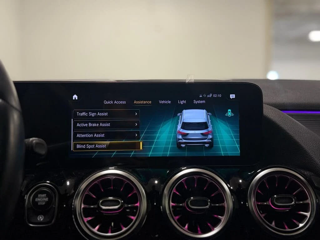 Mercedes-Benz GLA 250 4MATIC* АвтоКредит* (Цена до БГ) , снимка 11 - Автомобили и джипове - 53859852