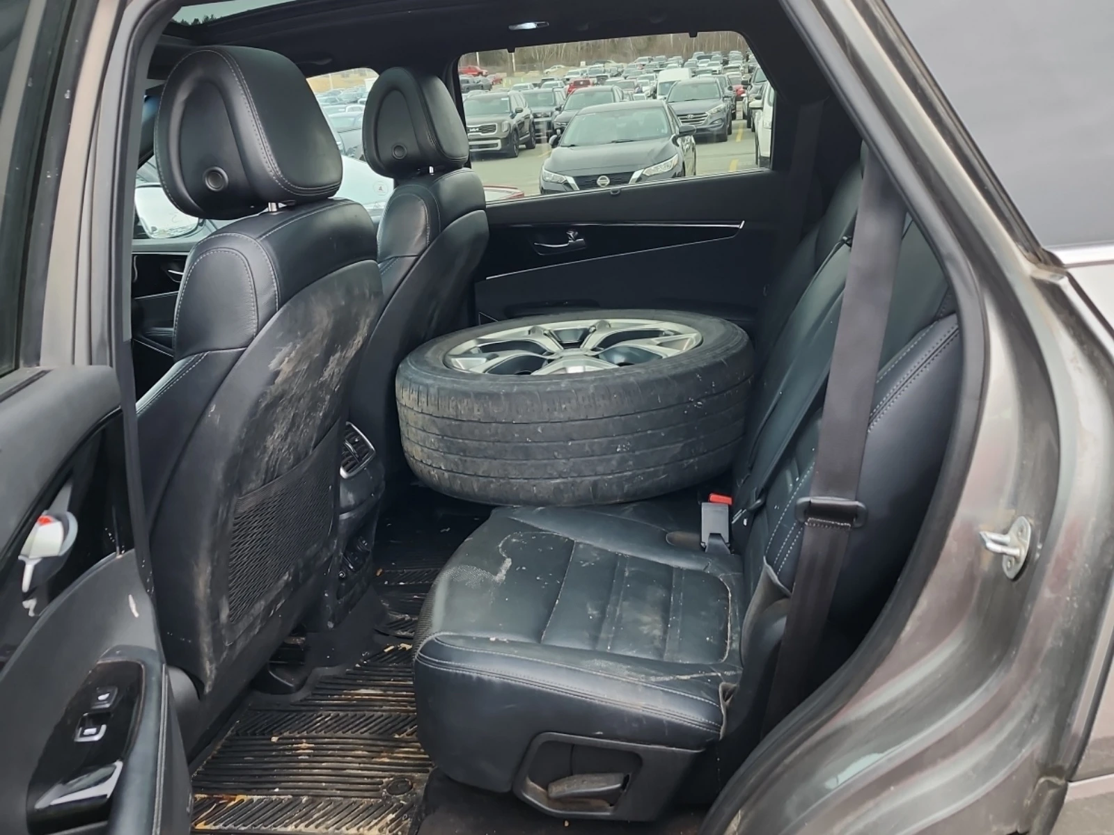 Kia Sorento * * CARFAX * * АВТО КРЕДИТ * * , снимка 8 - Автомобили и джипове - 54038500