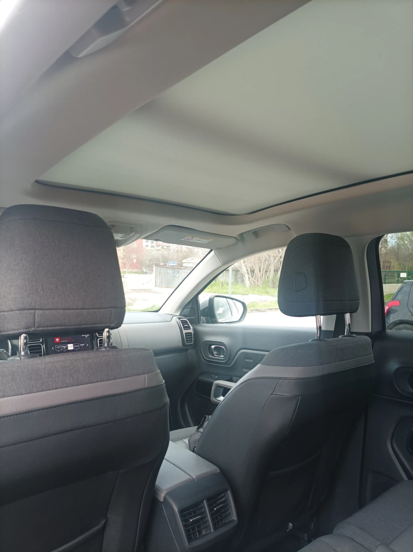 Citroen C5 Aircross 1.6 SHINE 180, снимка 8 - Автомобили и джипове - 54078548