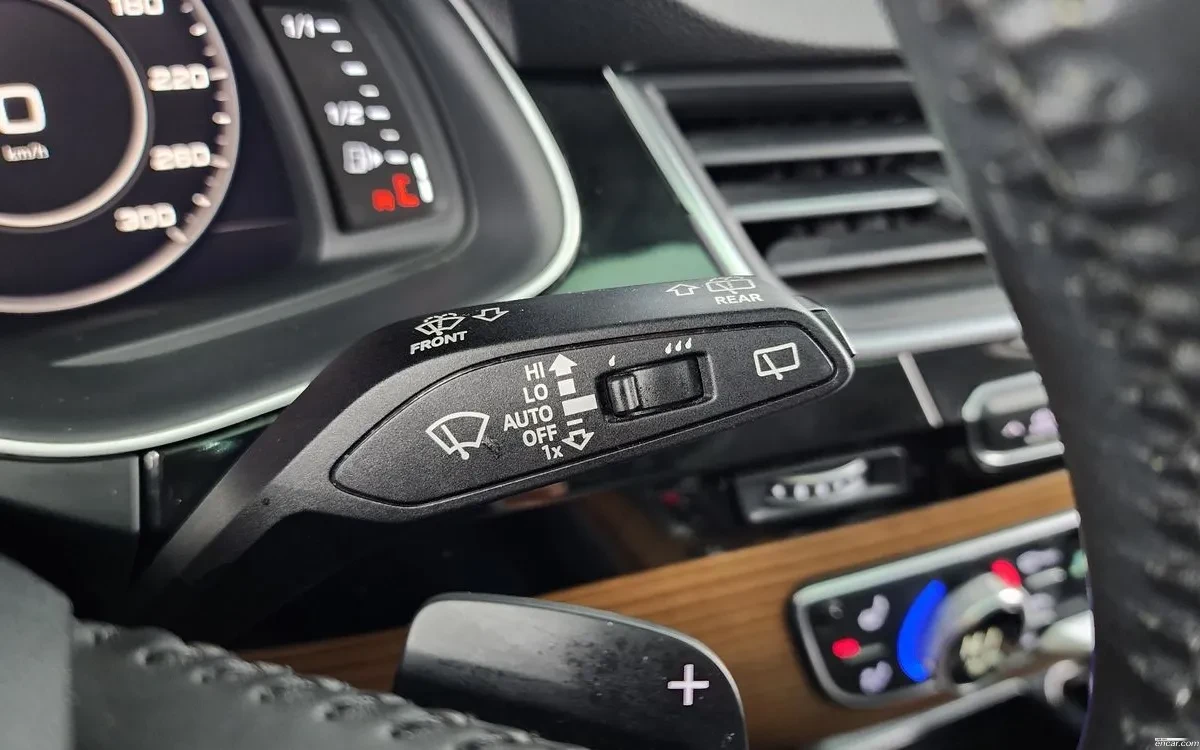 Audi Q7 DISTRONIC* DIGITAL COCKPIT* ПОДГРЕВ/ОБДУХВАНЕ* 4ZO, снимка 14 - Автомобили и джипове - 54342985