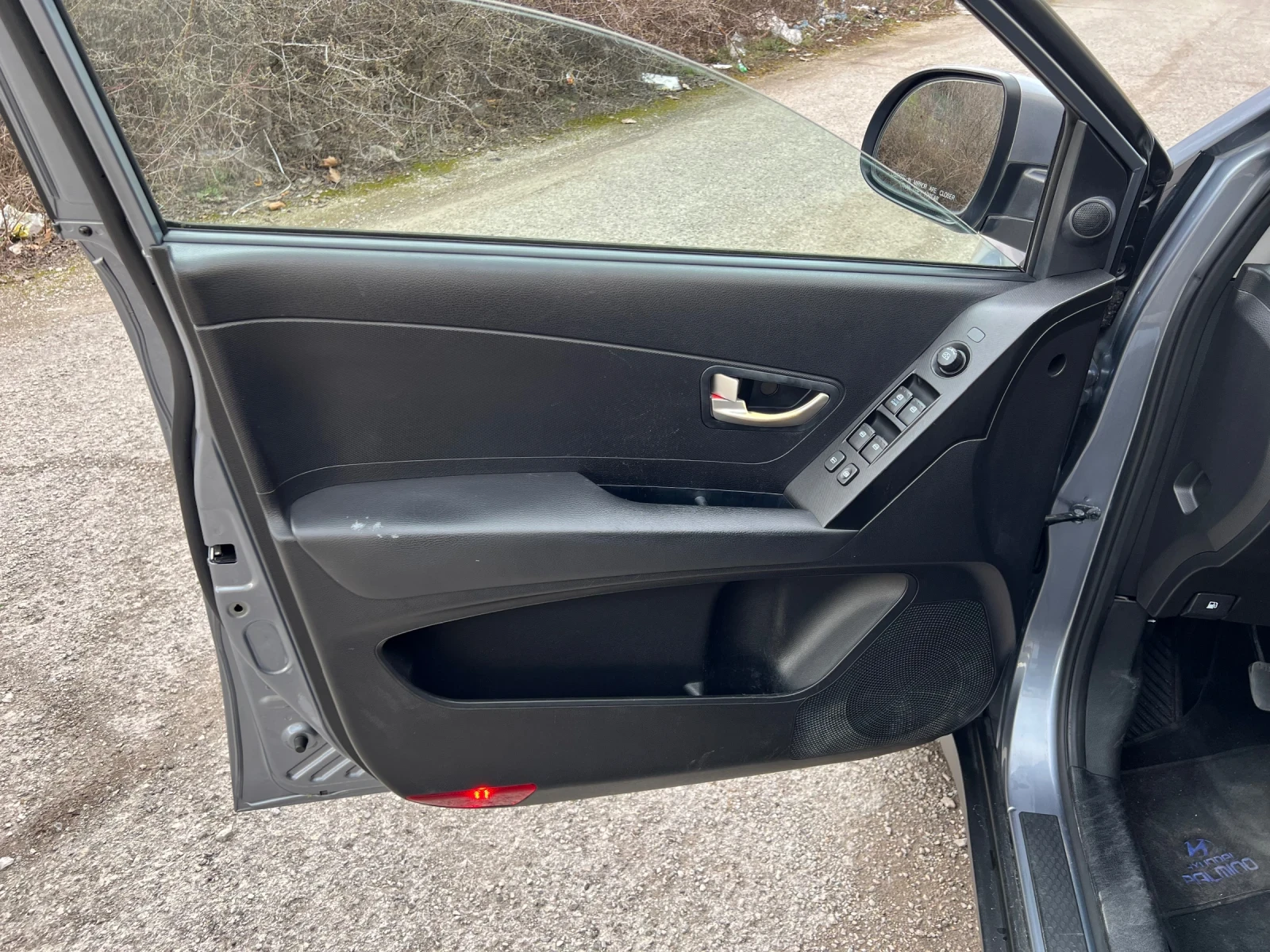 SsangYong Korando 2.0D, снимка 9 - Автомобили и джипове - 54462924