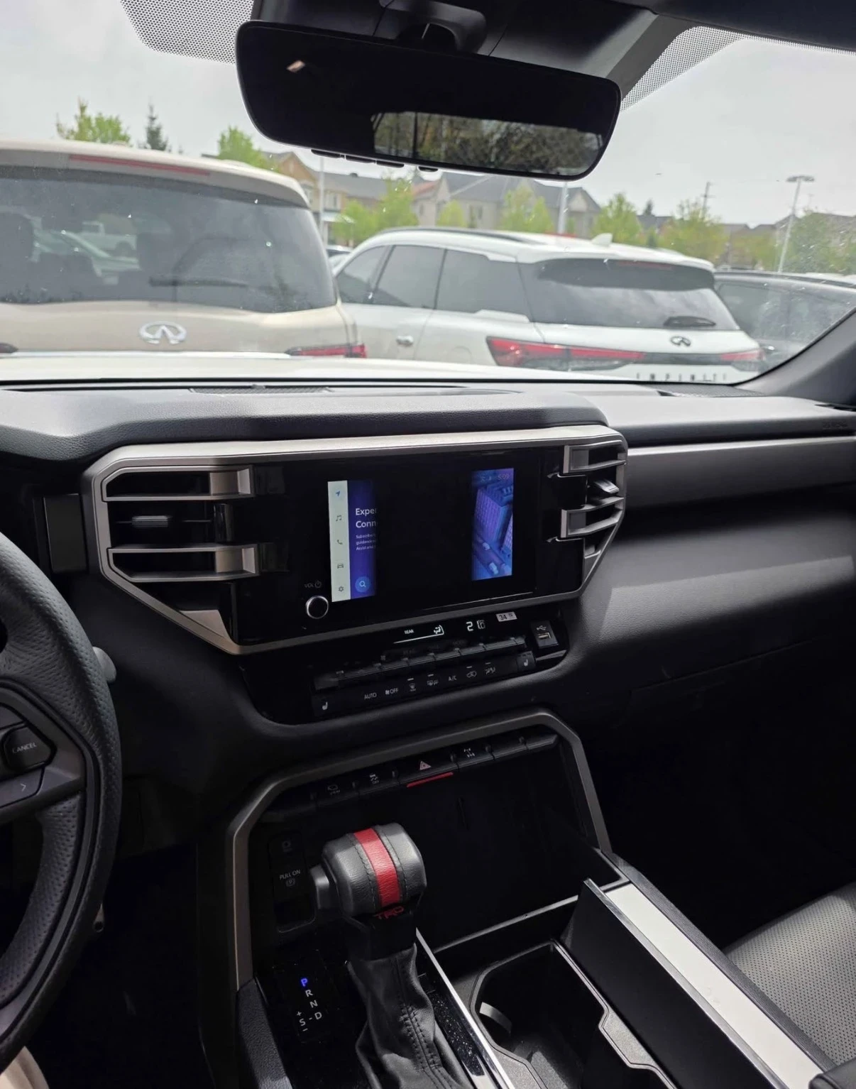 Toyota Sequoia TRD OFF ROAD * HYBRID * V6 * 23700KM * ЦЕНА ДО БГ , снимка 7 - Автомобили и джипове - 54931042