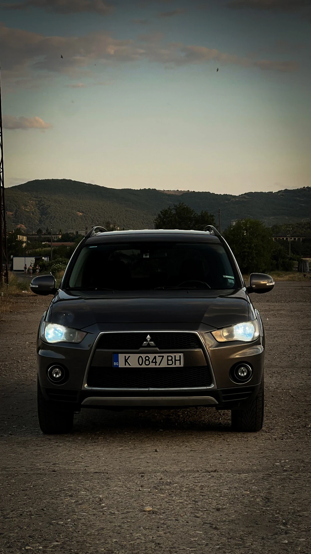 Mitsubishi Outlander 2.0, снимка 16 - Автомобили и джипове - 56570744