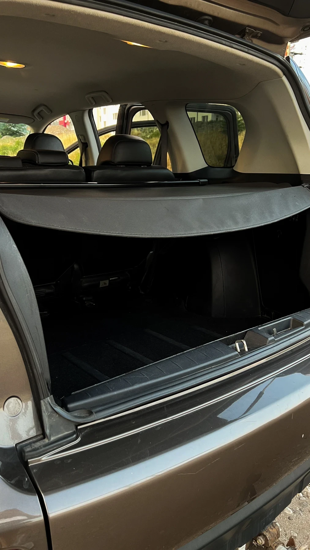 Mitsubishi Outlander 2.0, снимка 9 - Автомобили и джипове - 56570744