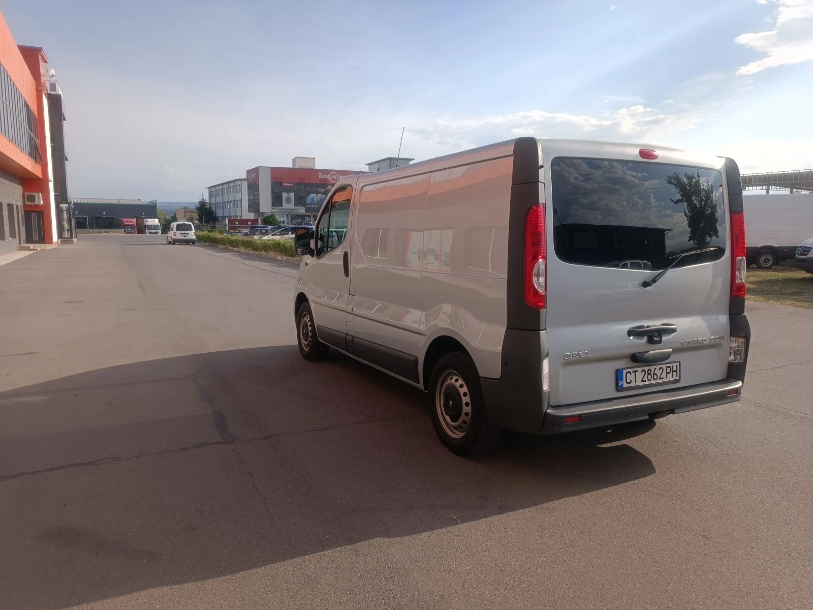 Opel Vivaro 2.0 CTDI - изображение 5