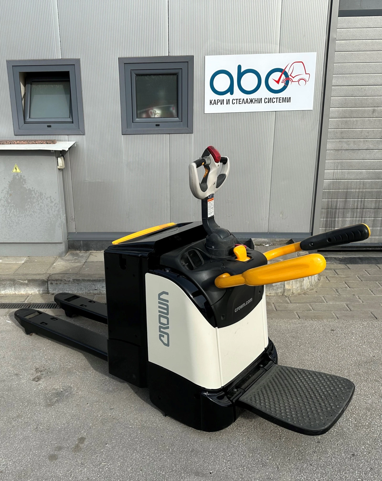  Crown  | Mobile.bg   2