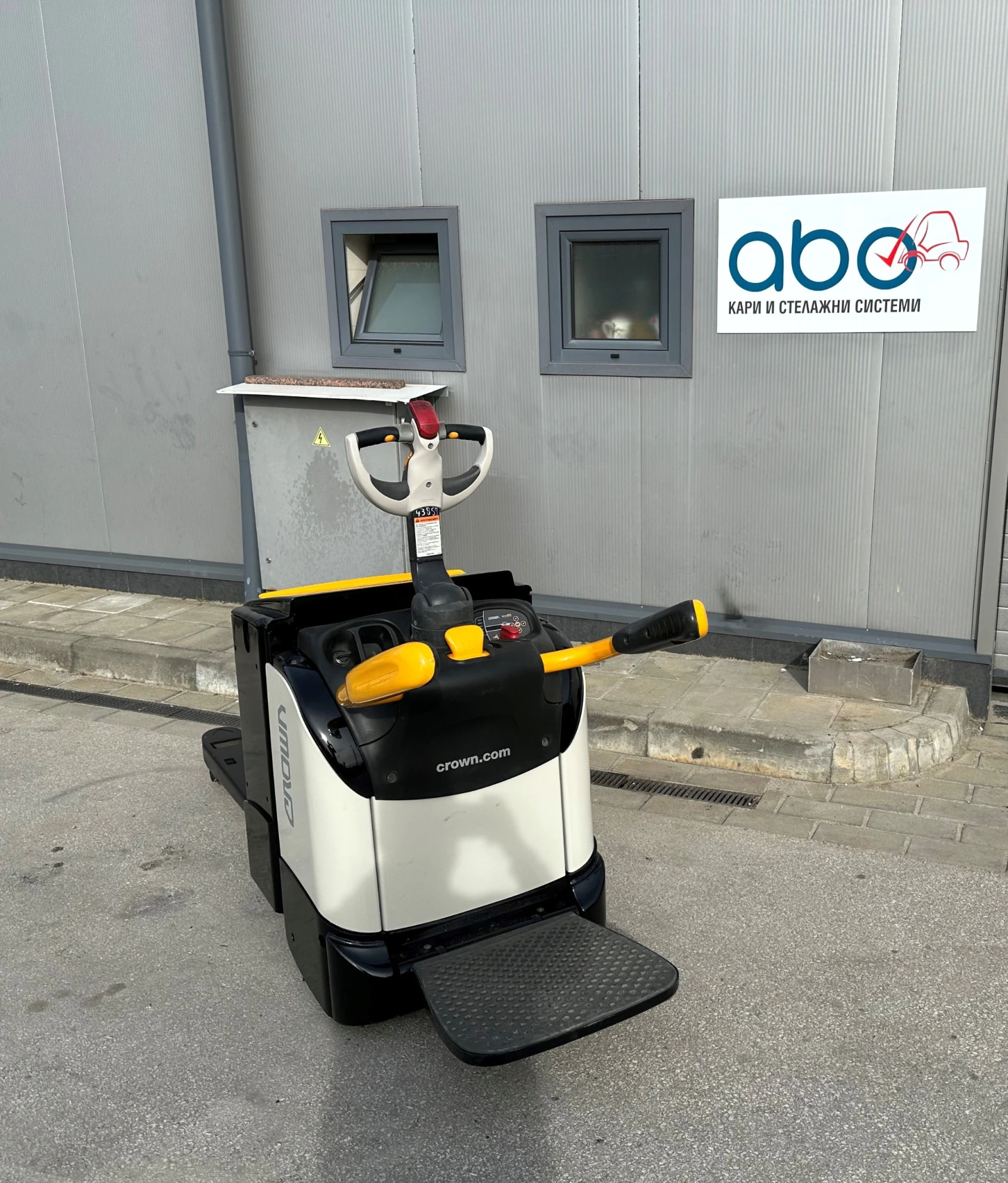  Crown  | Mobile.bg   1