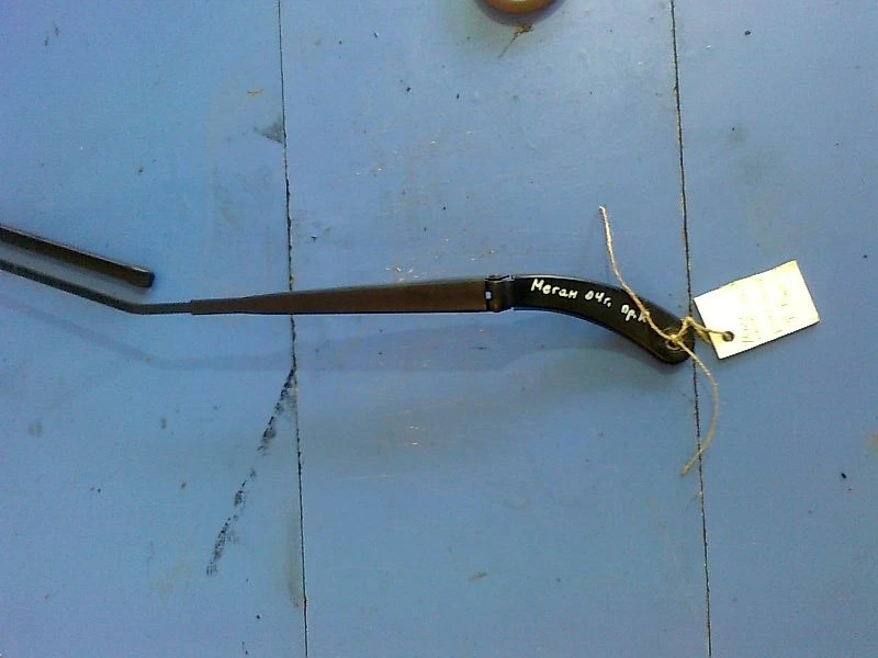 рамо чистачка предно дясно за Рено Меган 2.0 16v комби