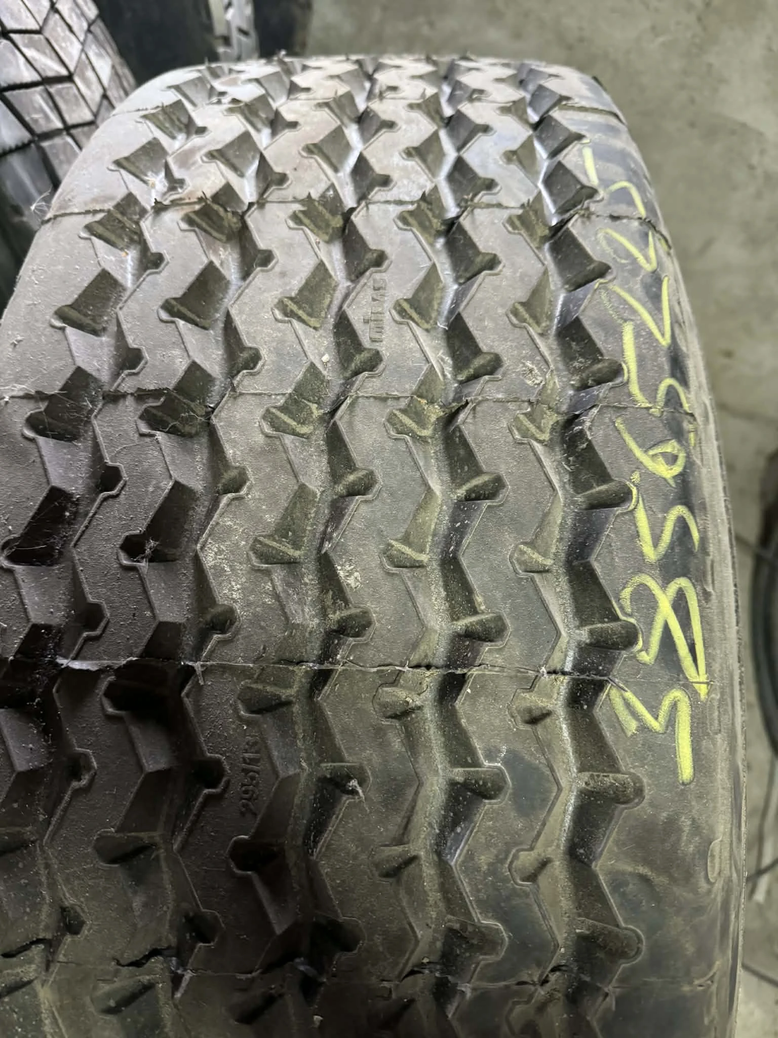 ���� 385/65R22.5 | Mobile.bg � ����������� 4