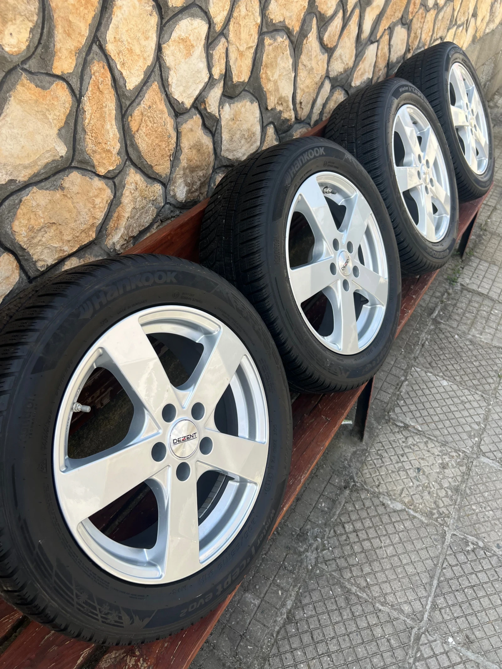���� � ������ 205/55R16 | Mobile.bg � ����������� 11