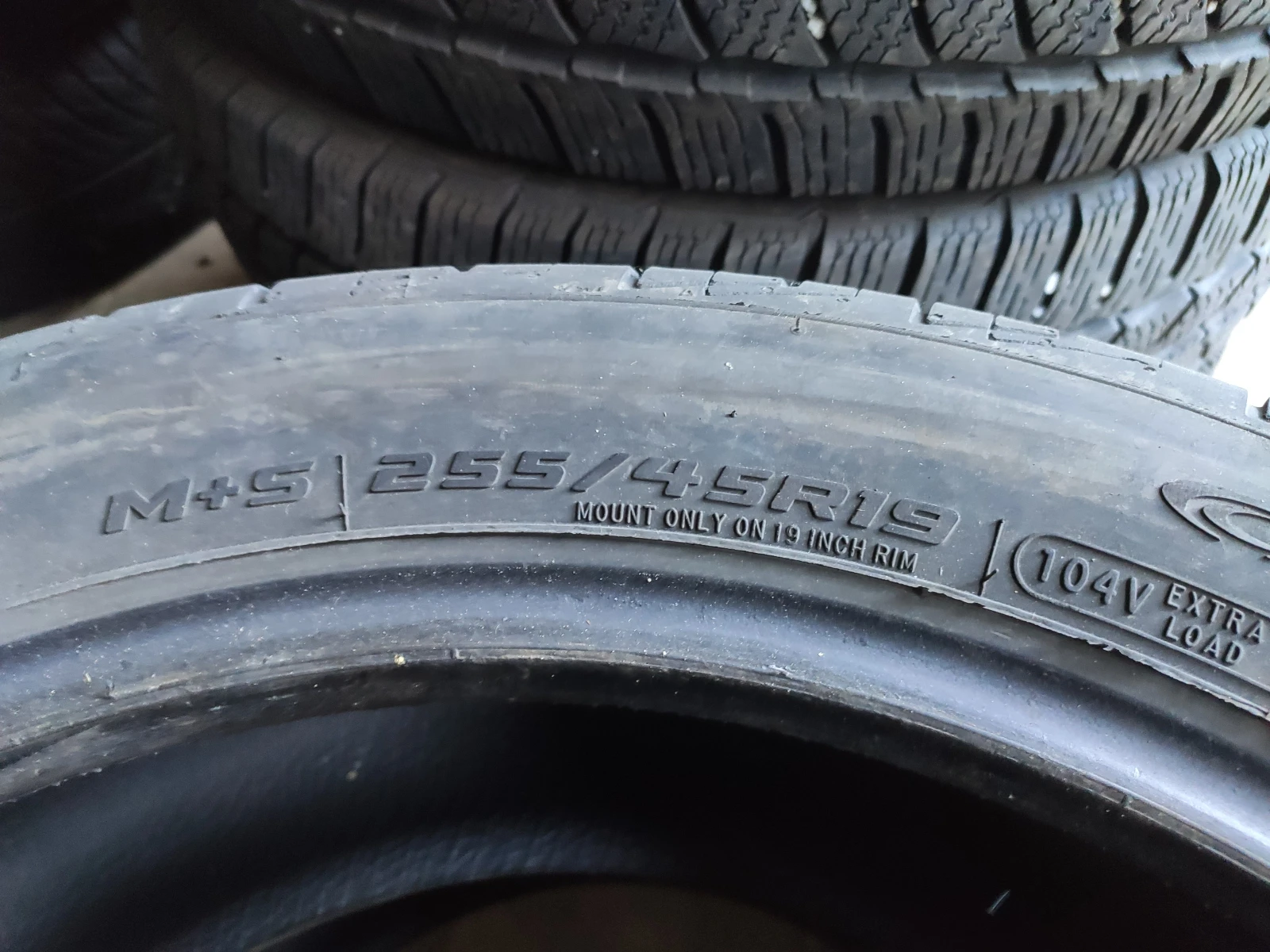 Гуми Летни 255/45R19, снимка 6 - Гуми и джанти - 55272378