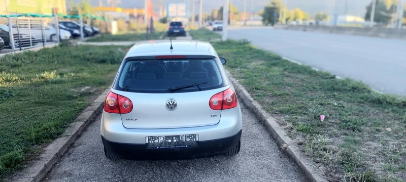 VW Golf 1.9tdi 105ps Navi , снимка 6 - Автомобили и джипове - 47386616